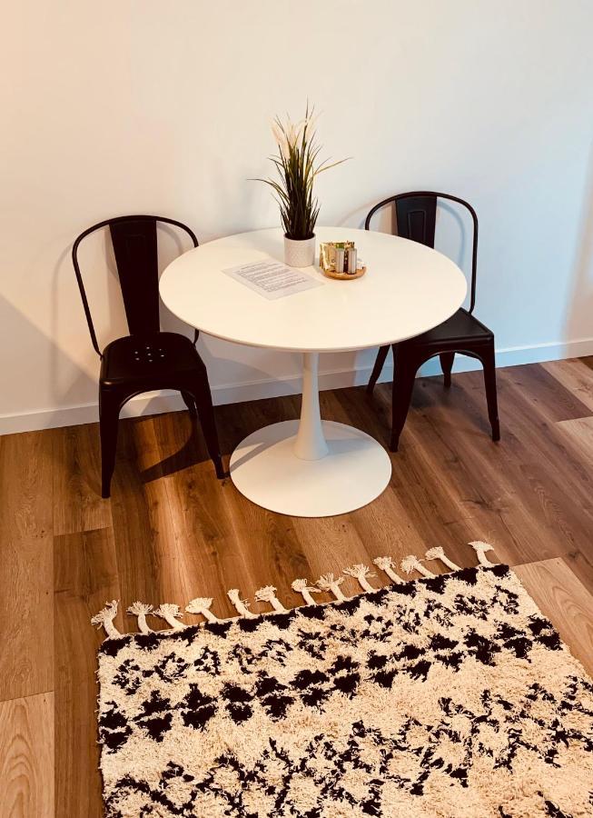 Gästehaus zur Uni Klinik Exklusives Apartment mit Küche und Badezimmer Homburg  Exterior foto