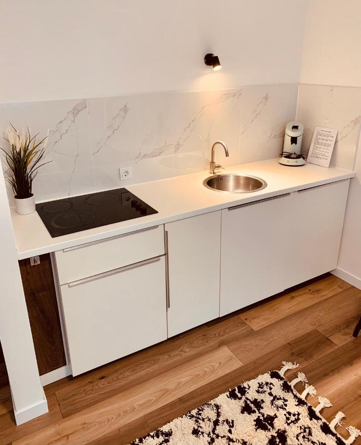 Gästehaus zur Uni Klinik Exklusives Apartment mit Küche und Badezimmer Homburg  Exterior foto